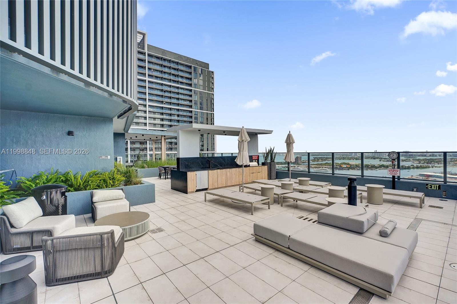 image 501 FIRST Residences32