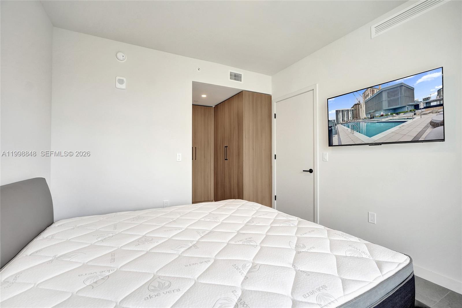 image 501 FIRST Residences6