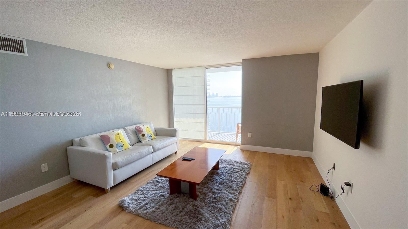 image The Club at Brickell Bay19