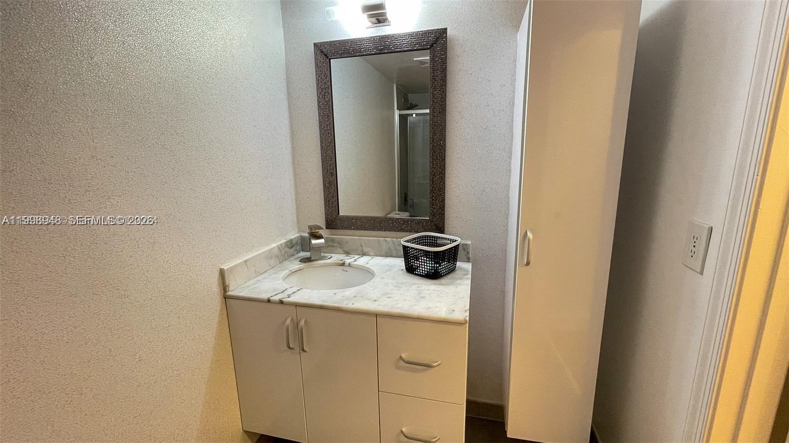 image The Club at Brickell Bay3