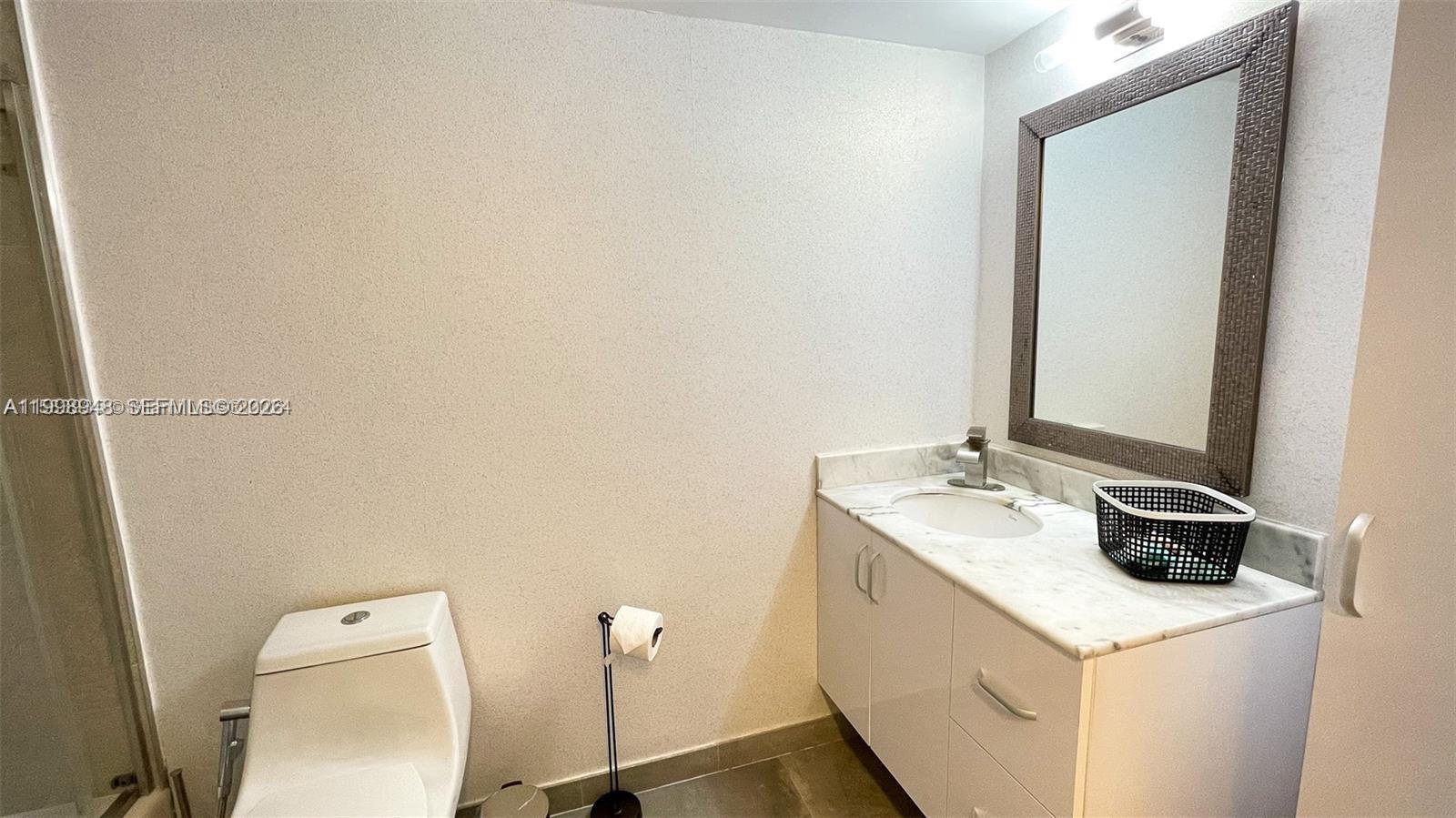 image The Club at Brickell Bay4