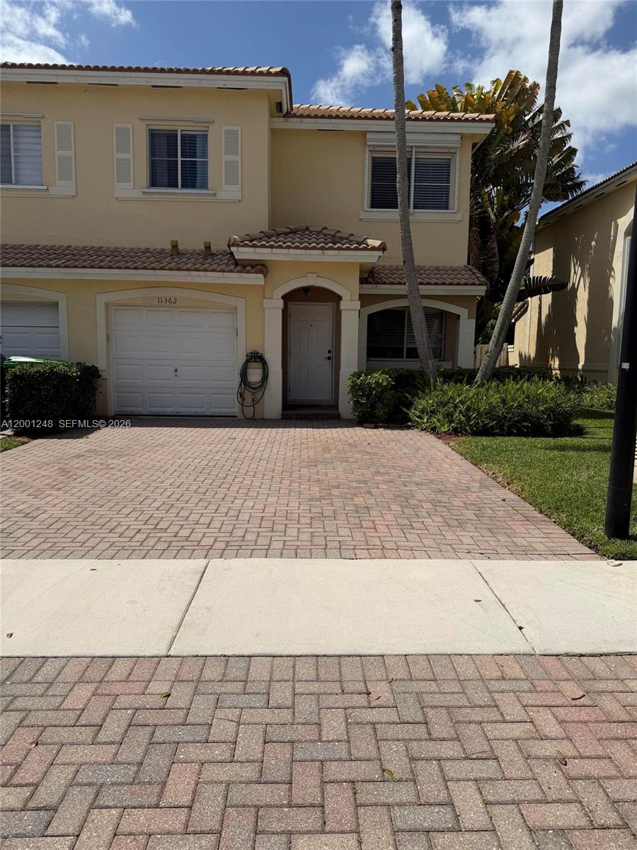 11362 NW 34th Pl