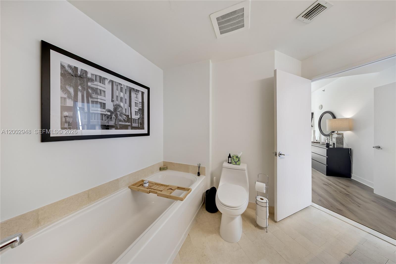 1111 SW 1st Ave #2719-N Miami, FL 33130