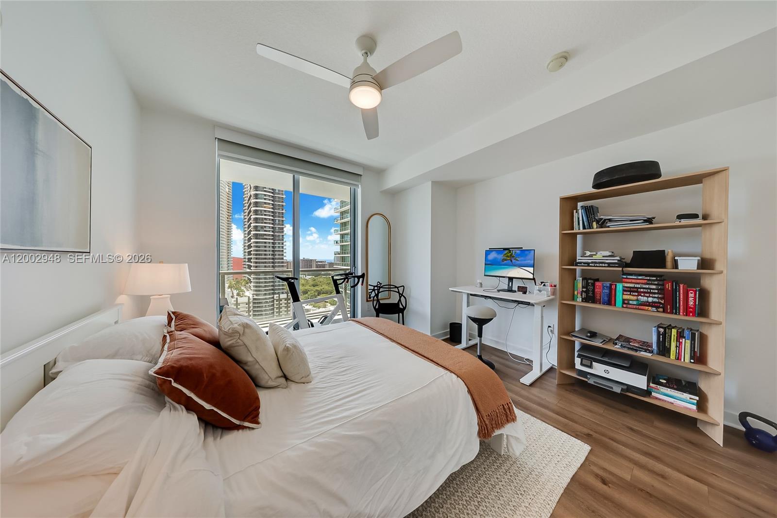 1111 SW 1st Ave #2719-N Miami, FL 33130