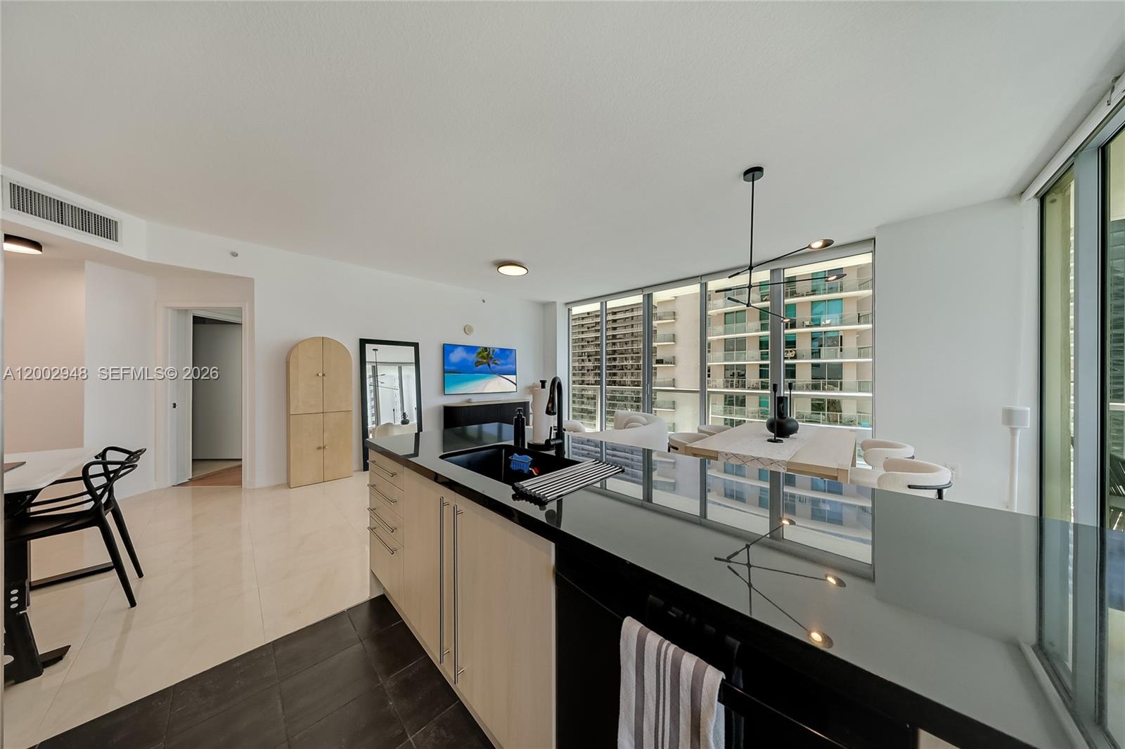 1111 SW 1st Ave #2719-N Miami, FL 33130