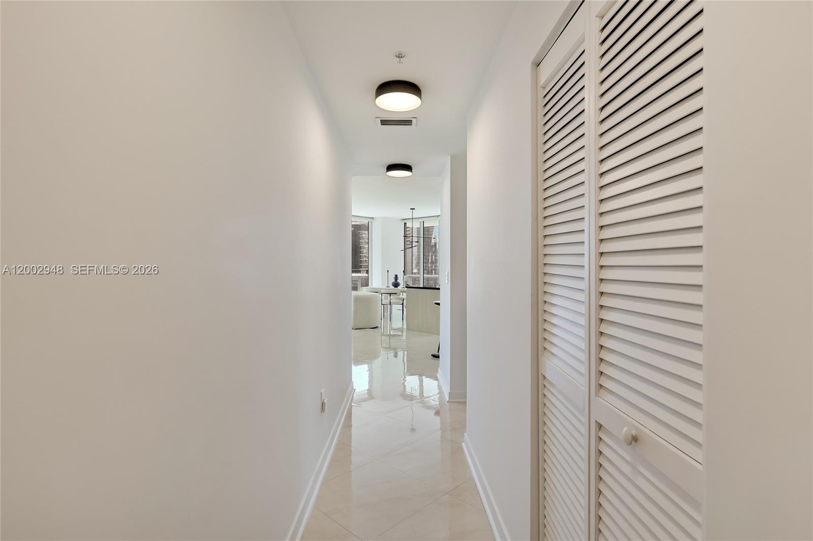 1111 SW 1st Ave #2719-N Miami, FL 33130