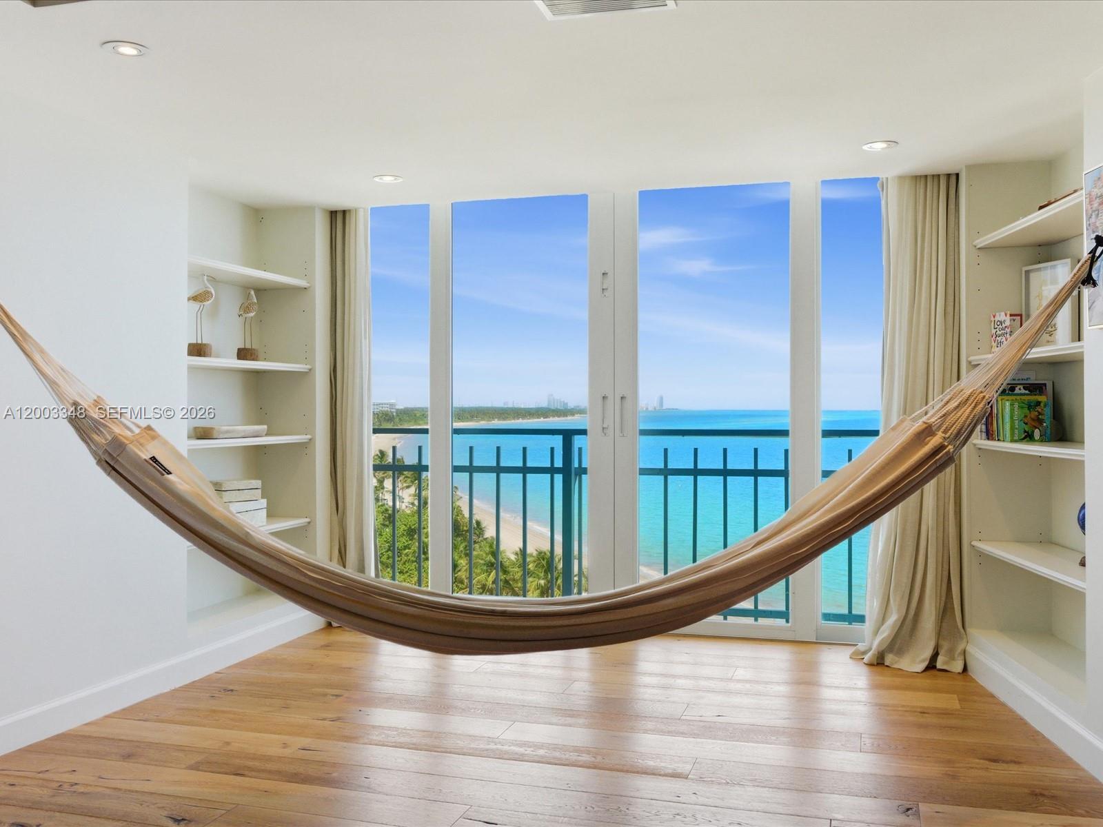 600 Grapetree Dr #10BN Key Biscayne, FL 33149