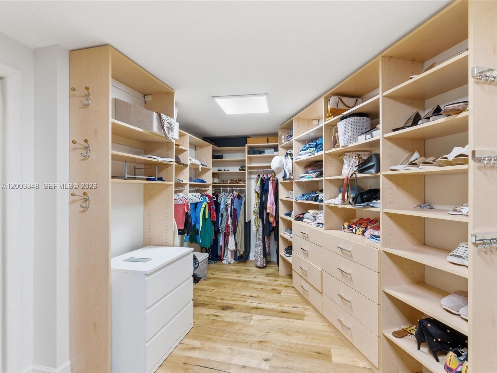 600 Grapetree Dr #10BN Key Biscayne, FL 33149