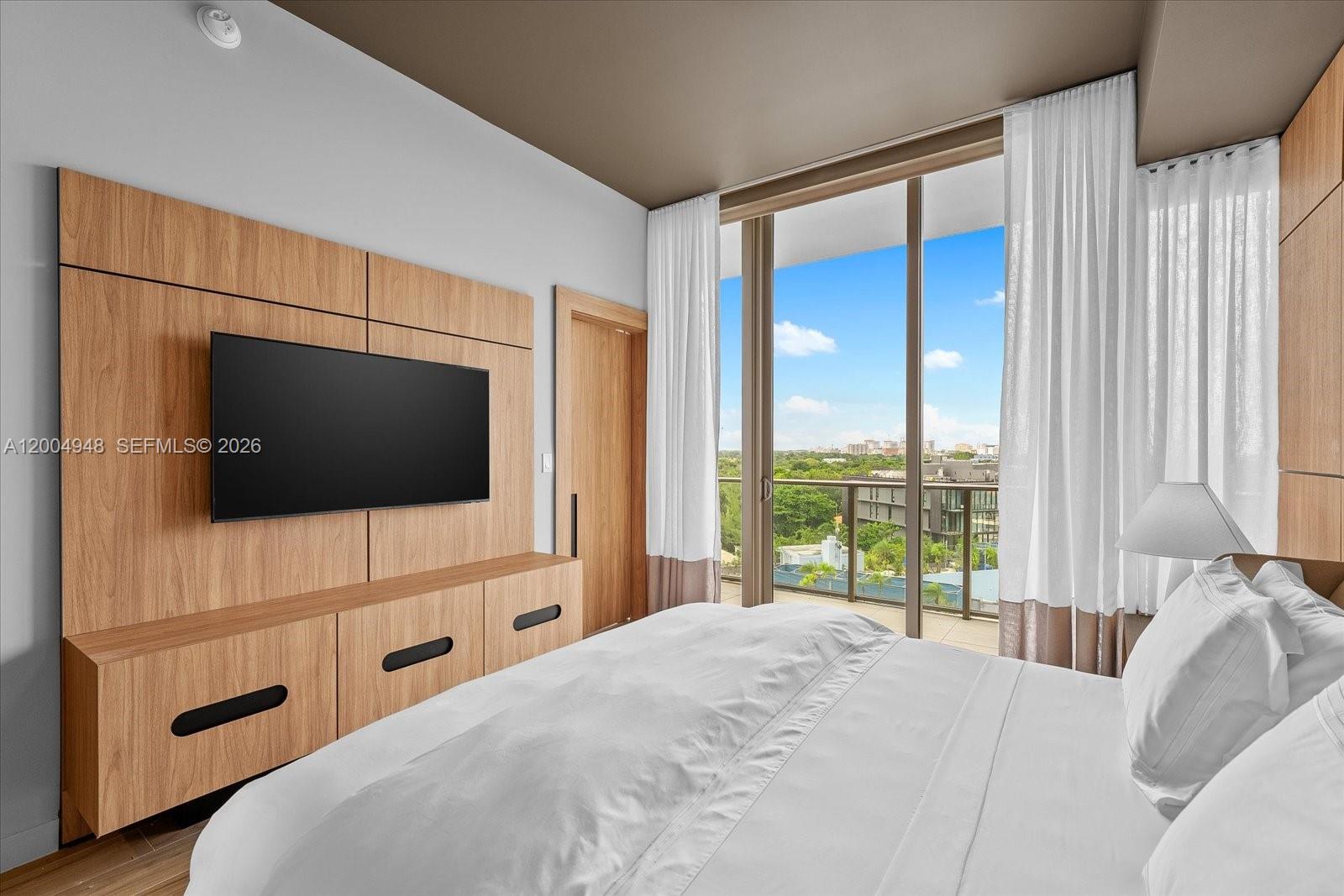 2678 Tigertail Ave #701 Miami, FL 33133