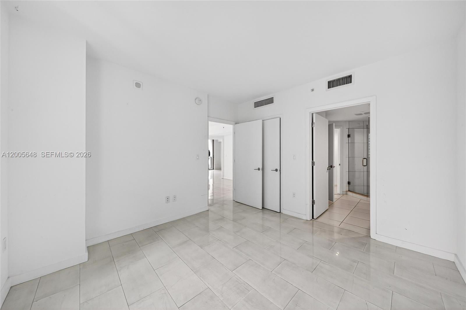 image 500 Brickell East19