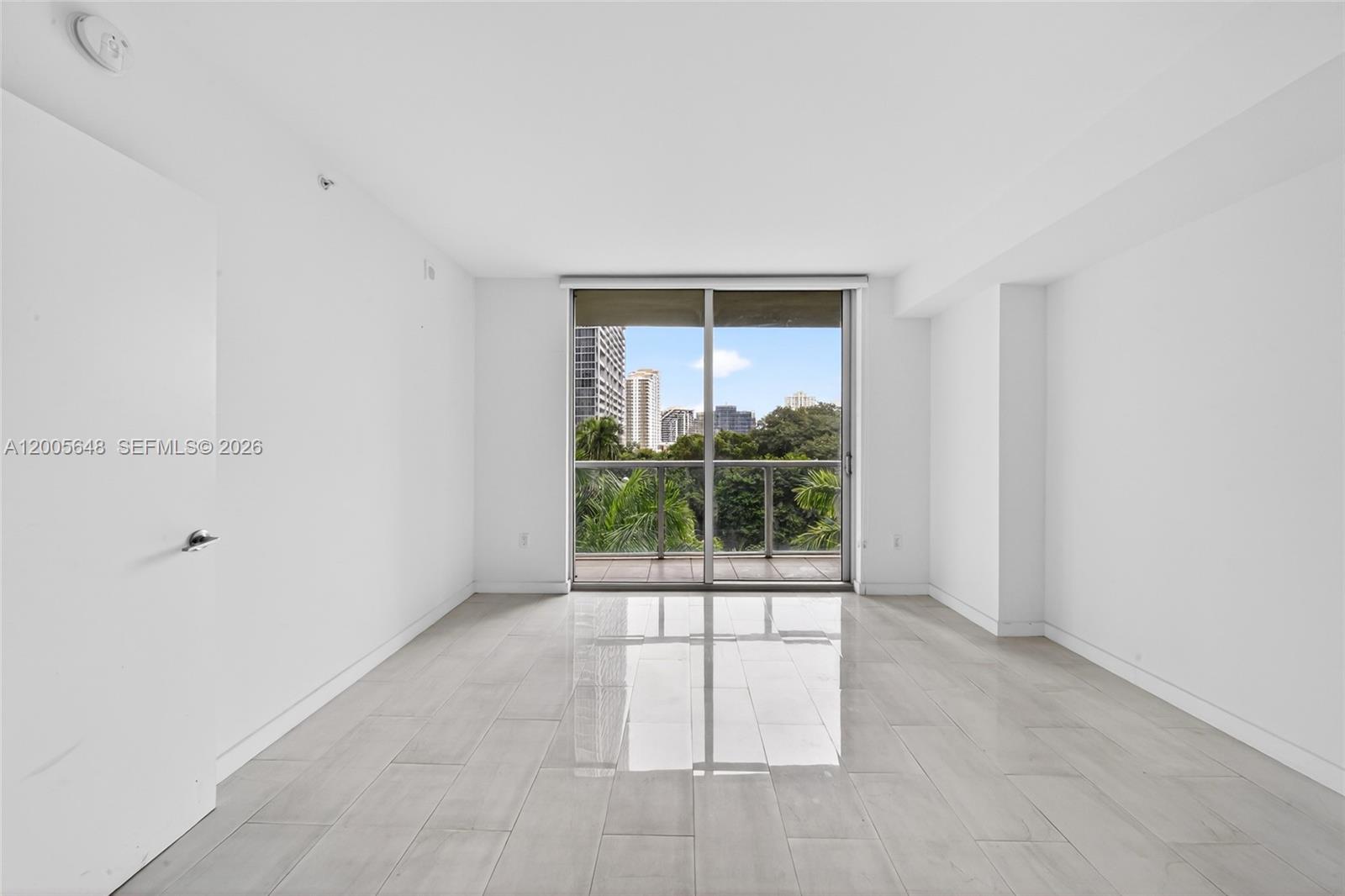 image 500 Brickell East28