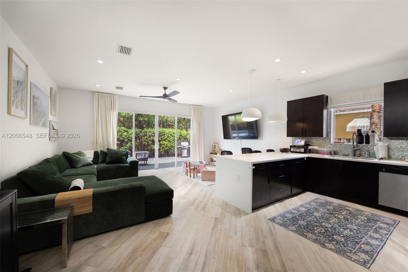 2931 SW 27th Ter #2931 Miami, FL 33133