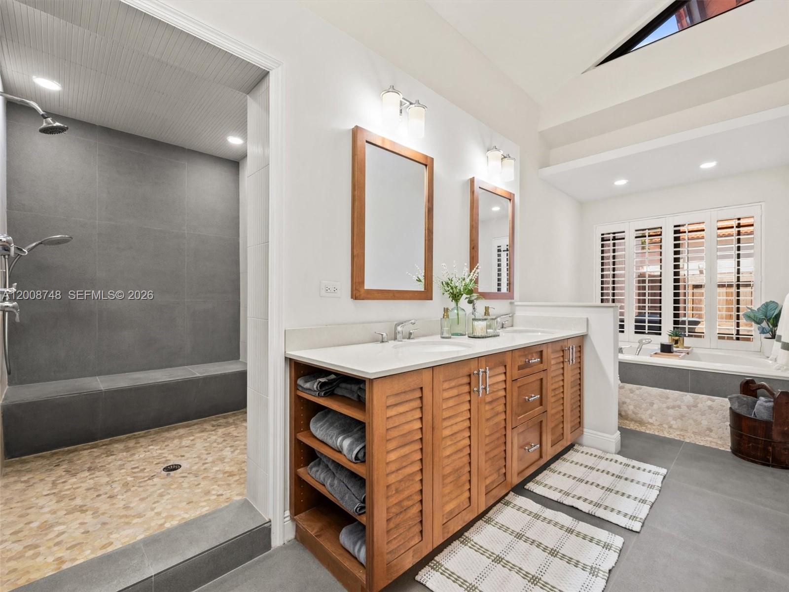 8889 SW 78th Ct Miami, FL 33156