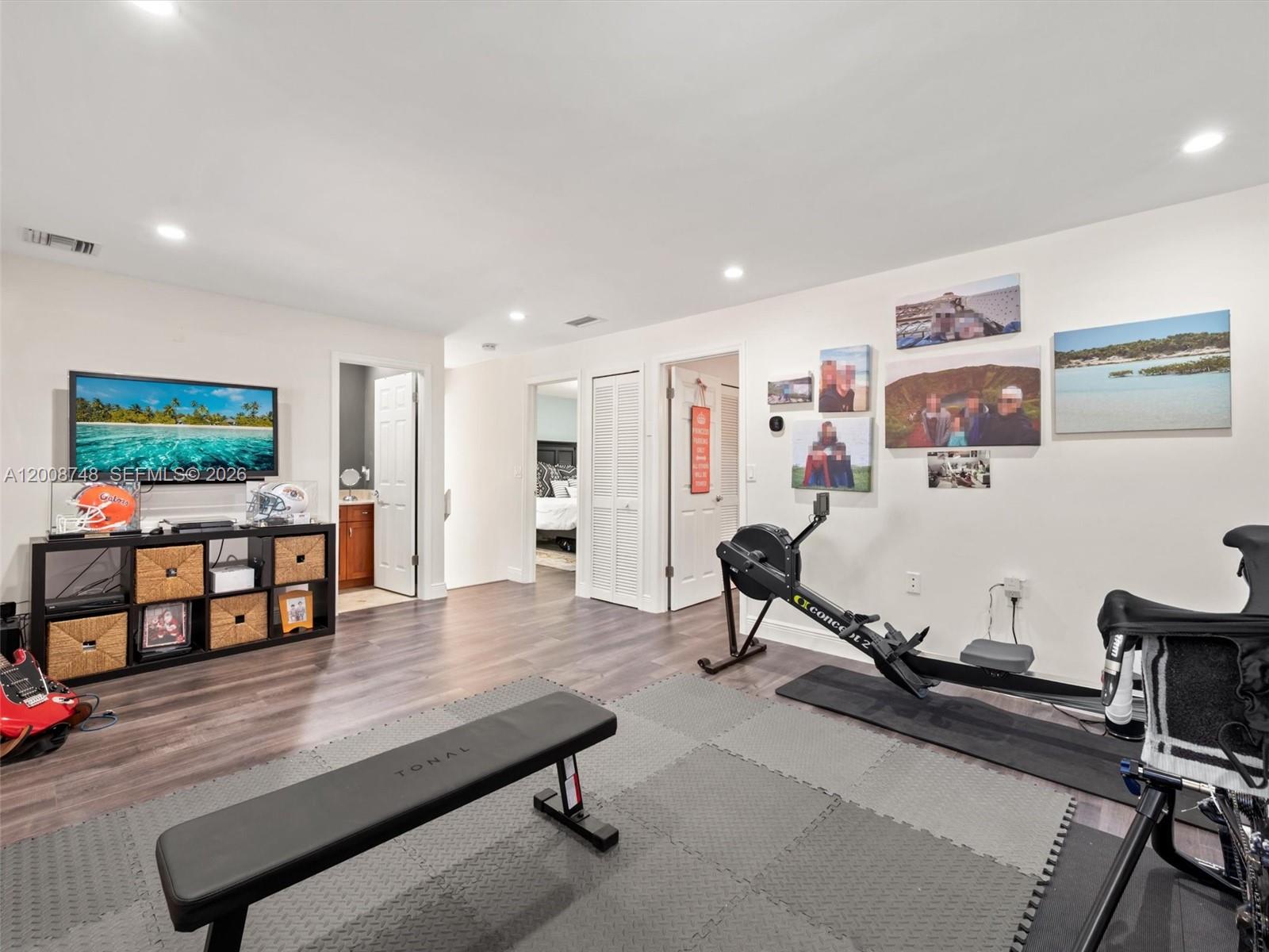 8889 SW 78th Ct Miami, FL 33156