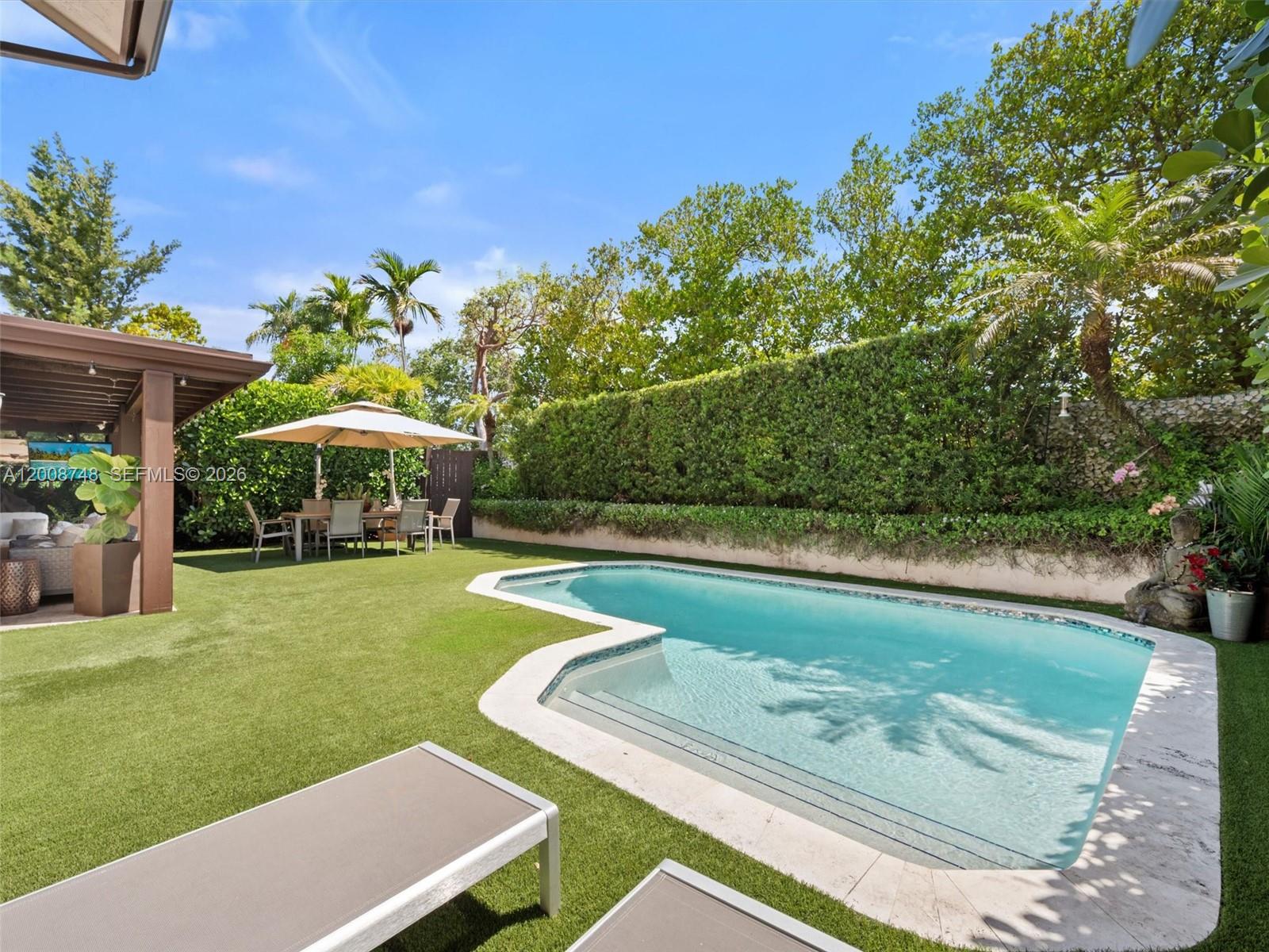 8889 SW 78th Ct Miami, FL 33156