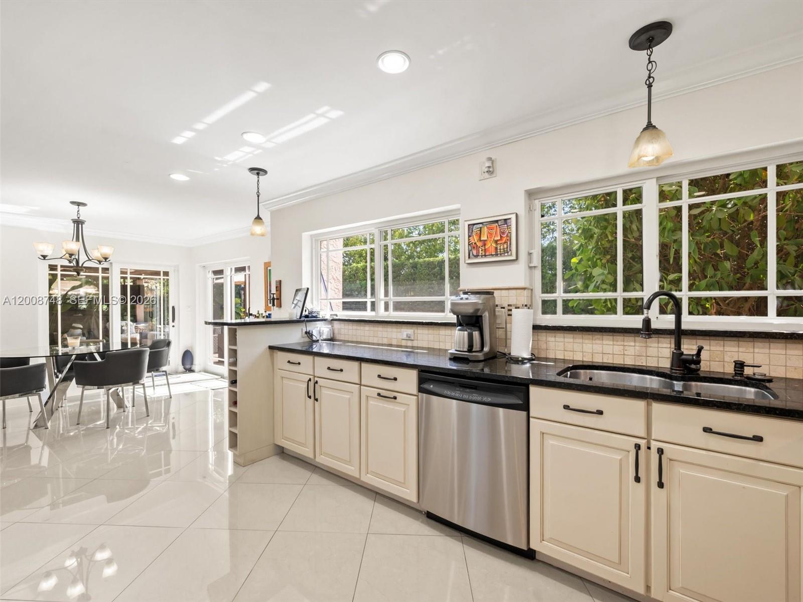 8889 SW 78th Ct Miami, FL 33156