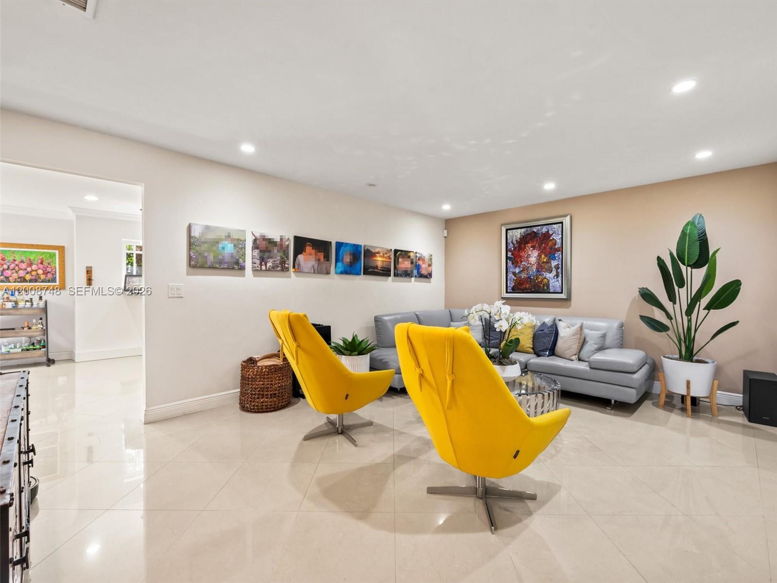 8889 SW 78th Ct Miami, FL 33156