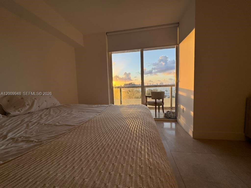 50 Biscayne Blvd #809