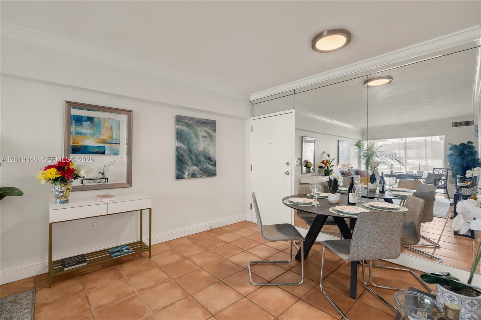 300 Sunrise Dr #1B Key Biscayne, FL 33149