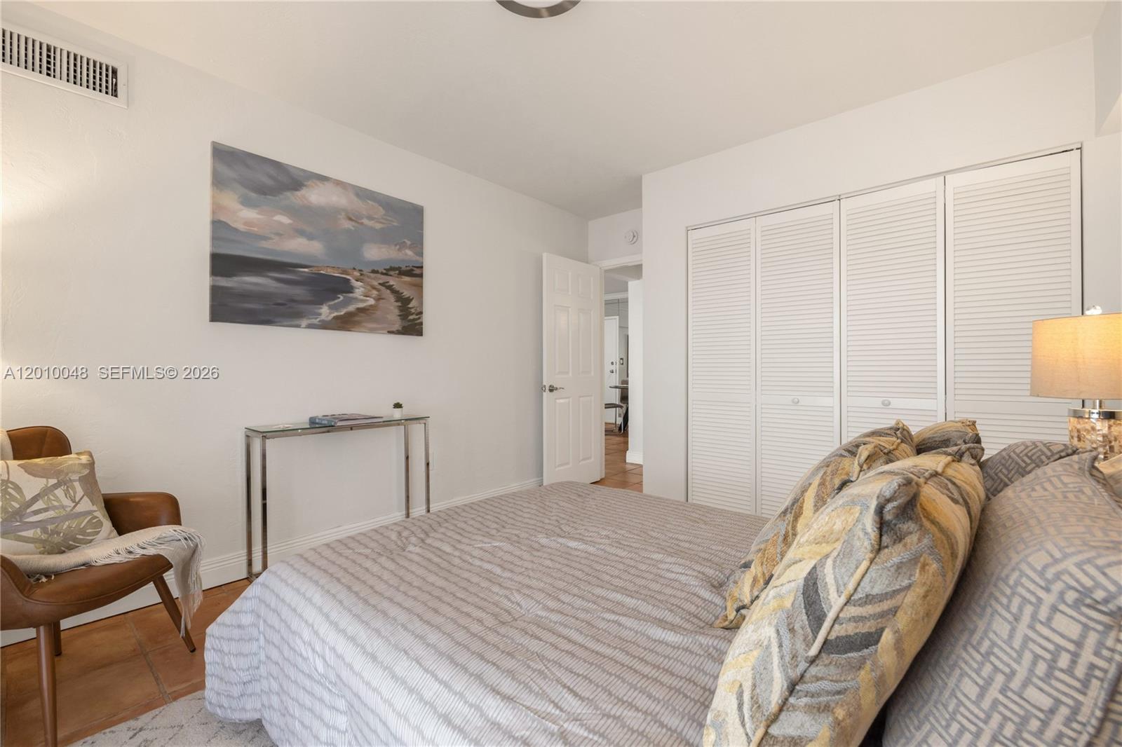 300 Sunrise Dr #1B Key Biscayne, FL 33149