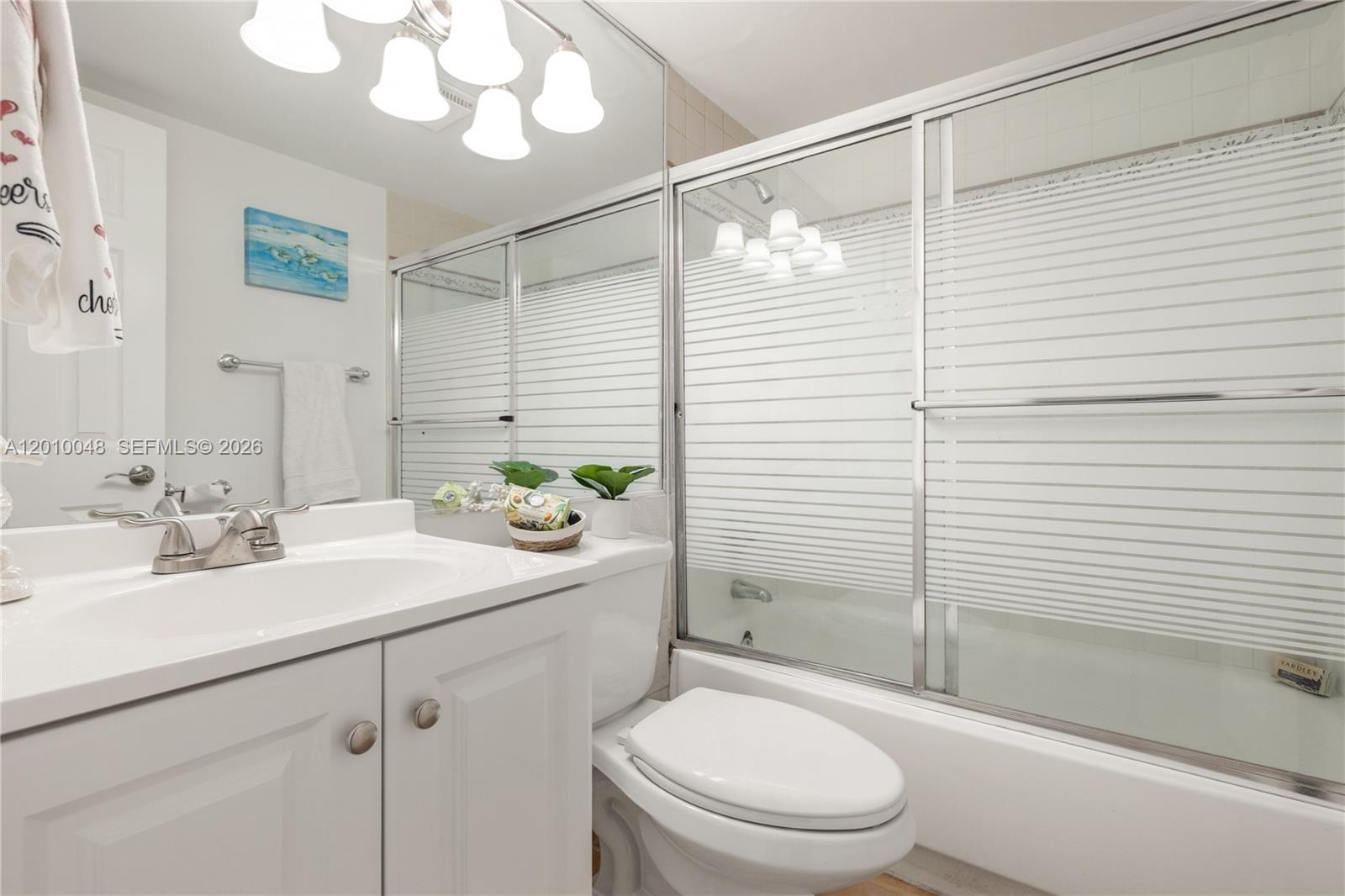 300 Sunrise Dr #1B Key Biscayne, FL 33149