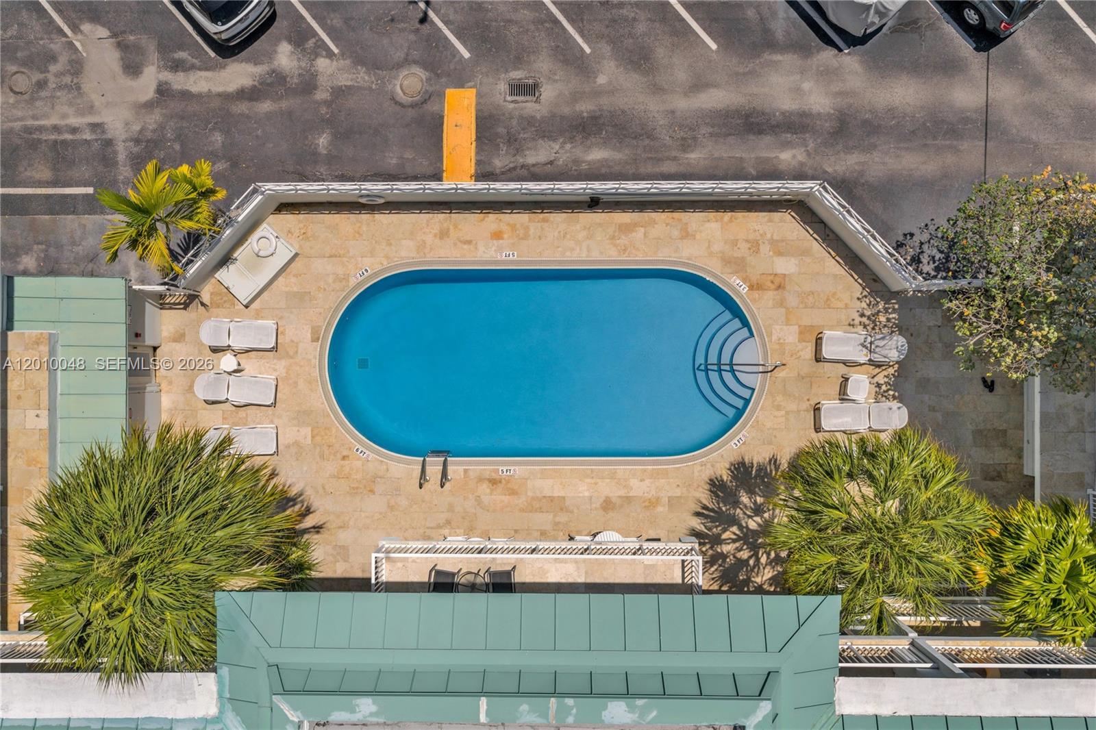 300 Sunrise Dr #1B Key Biscayne, FL 33149