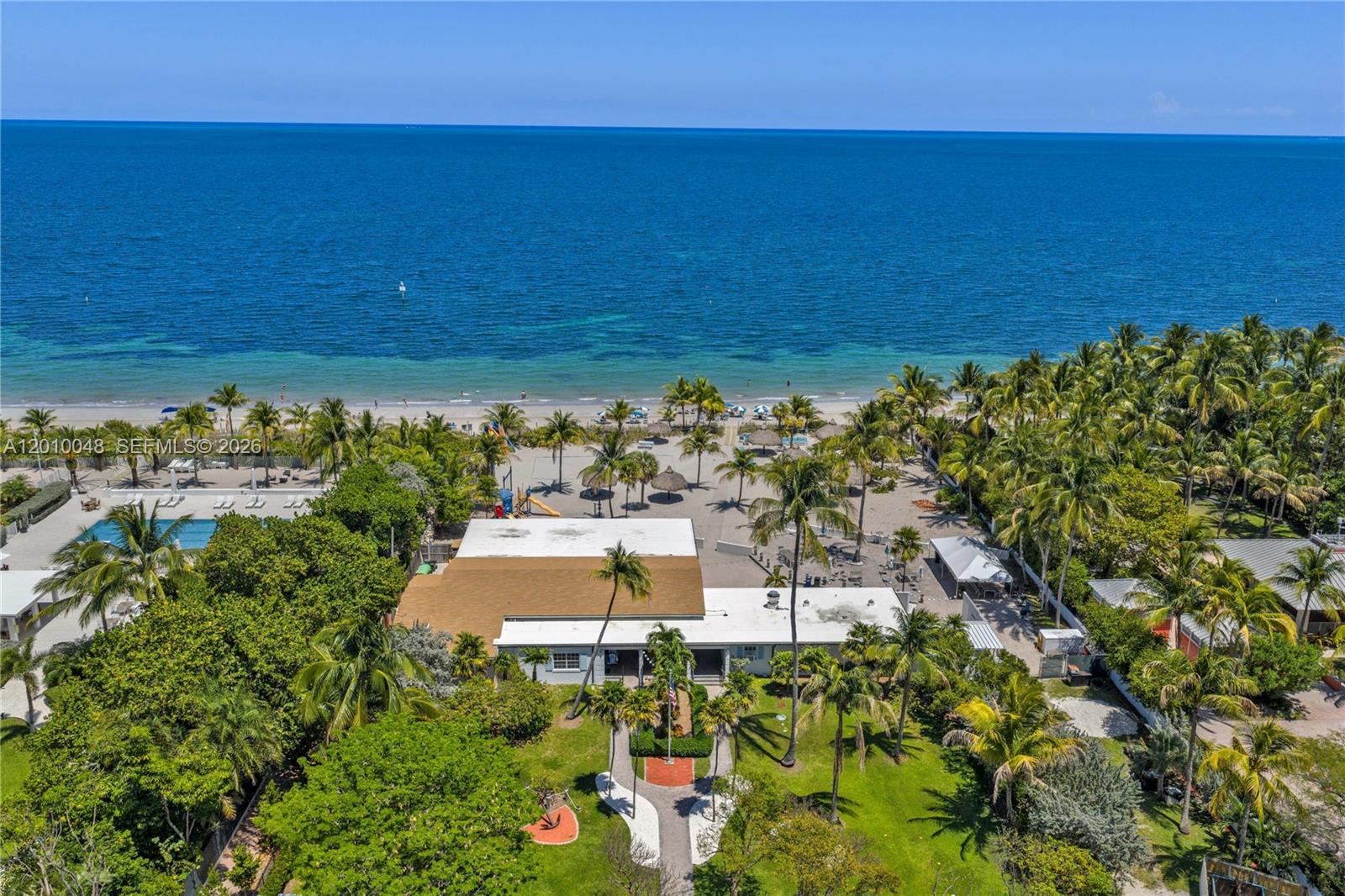 300 Sunrise Dr #1B Key Biscayne, FL 33149