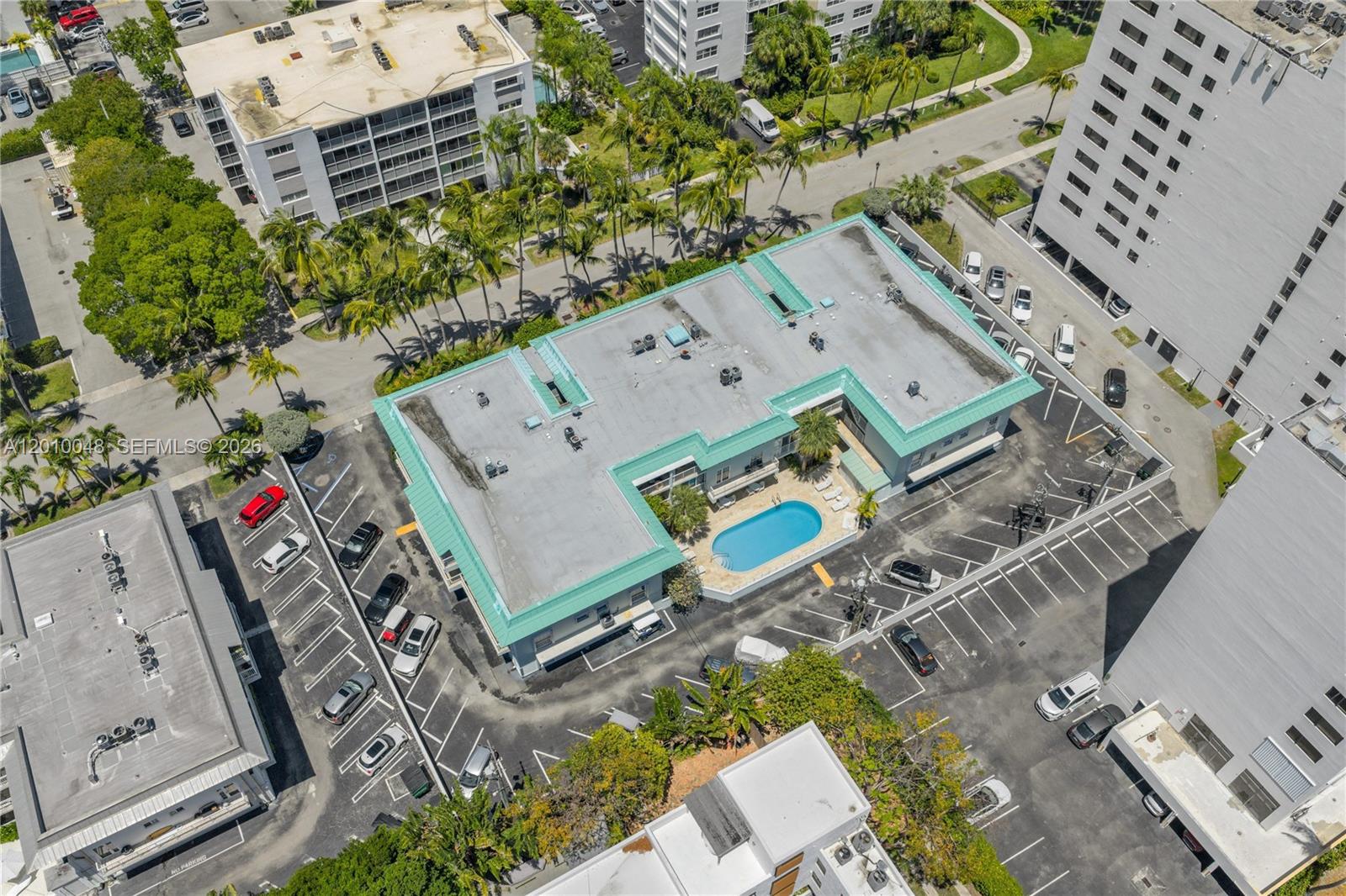 300 Sunrise Dr #1B Key Biscayne, FL 33149