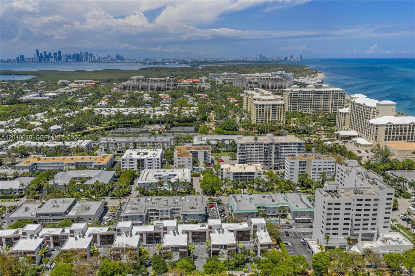 300 Sunrise Dr #1B Key Biscayne, FL 33149