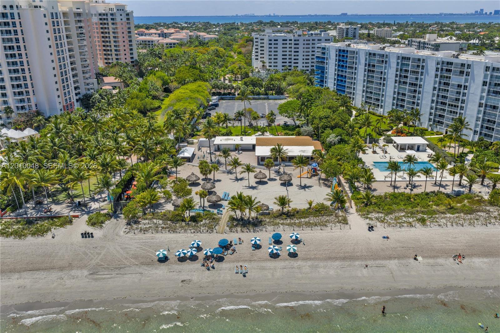 300 Sunrise Dr #1B Key Biscayne, FL 33149