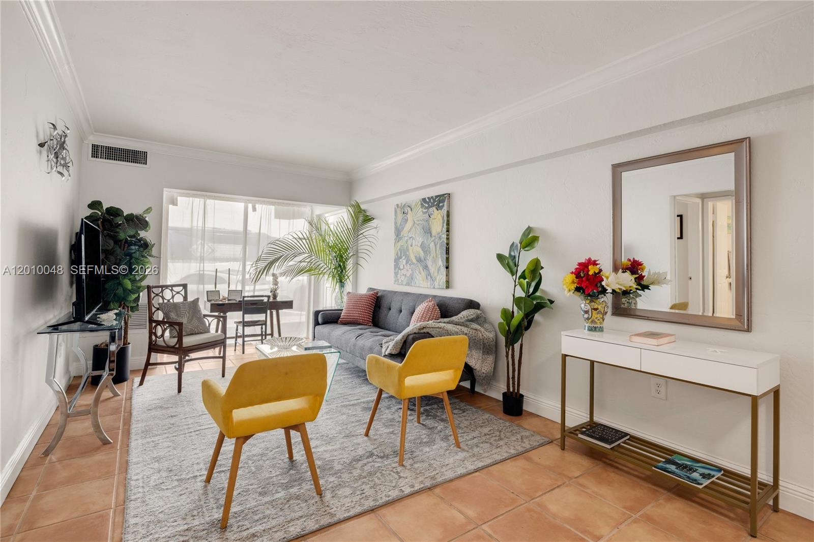 300 Sunrise Dr #1B Key Biscayne, FL 33149