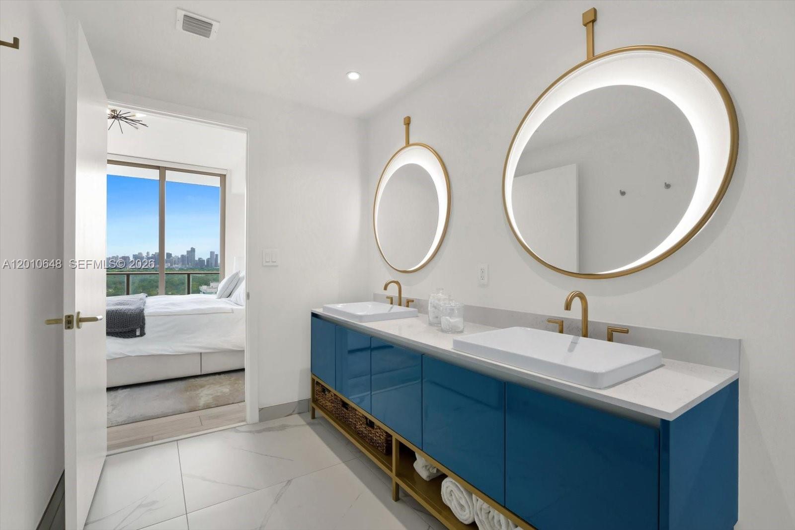 2678 Tigertail Ave #1404 Miami, FL 33133