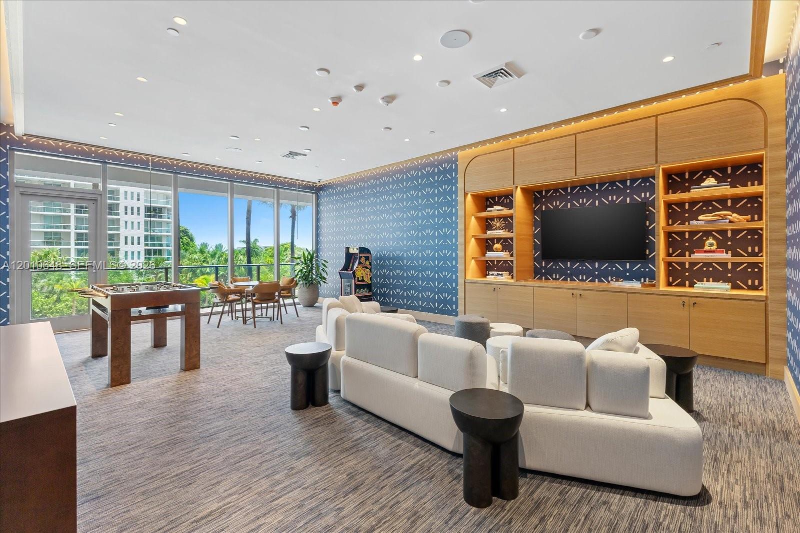 2678 Tigertail Ave #1404 Miami, FL 33133