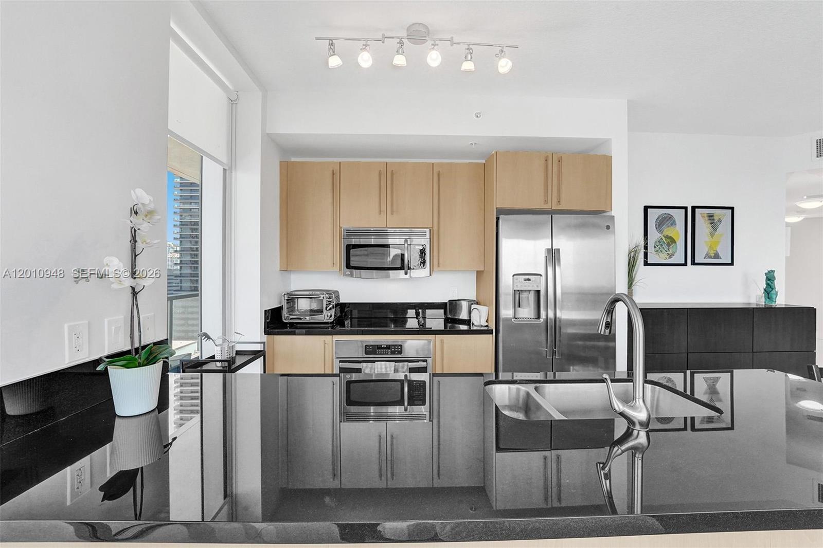 1111 SW 1st Ave #2325-N Miami, FL 33130