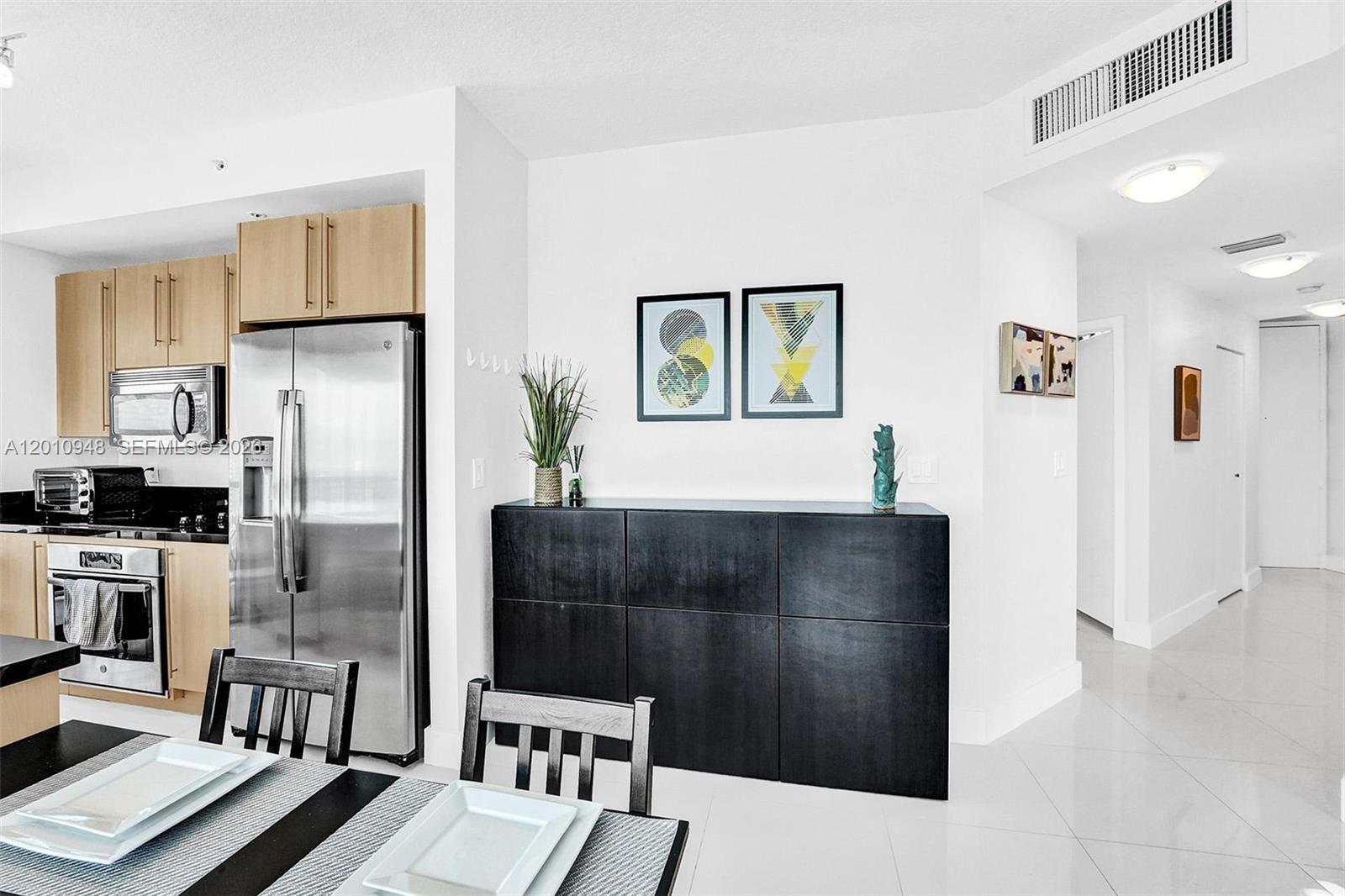 1111 SW 1st Ave #2325-N Miami, FL 33130