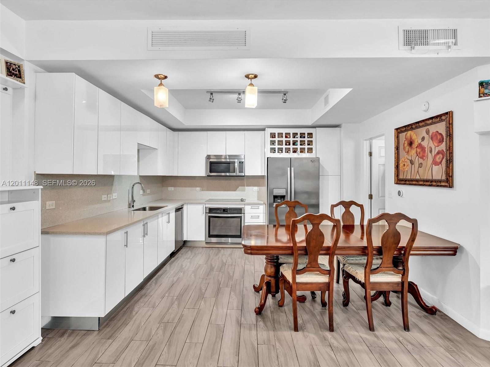 image Nine at Mary Brickell Village2