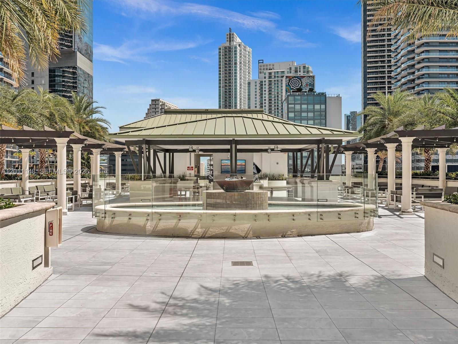 image Nine at Mary Brickell Village34