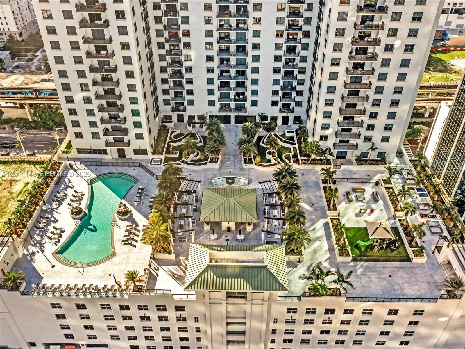 image Nine at Mary Brickell Village35
