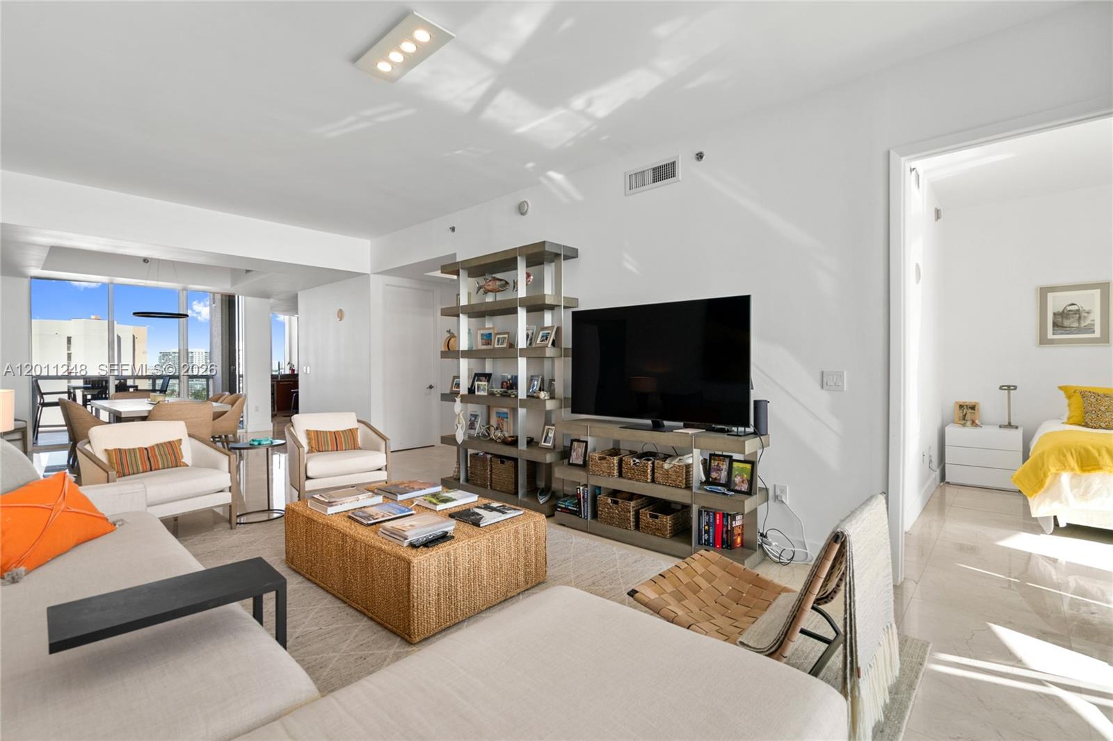 15901 Collins Ave #1206 Sunny Isles Beach, FL 33160