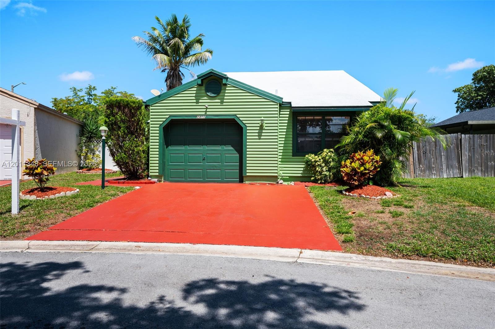 2411 SW 85th Ter