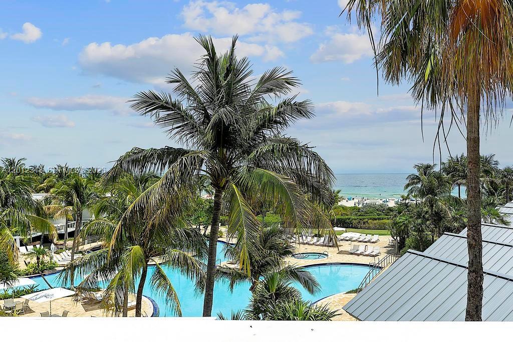 50 S Pointe Dr #TWN1 Miami Beach, FL 33139