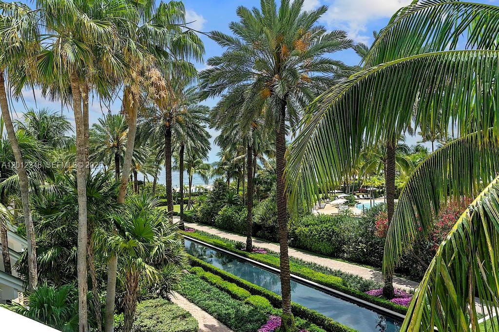 50 S Pointe Dr #TWN1 Miami Beach, FL 33139