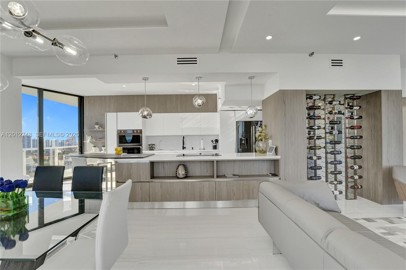 image Hamptons West23