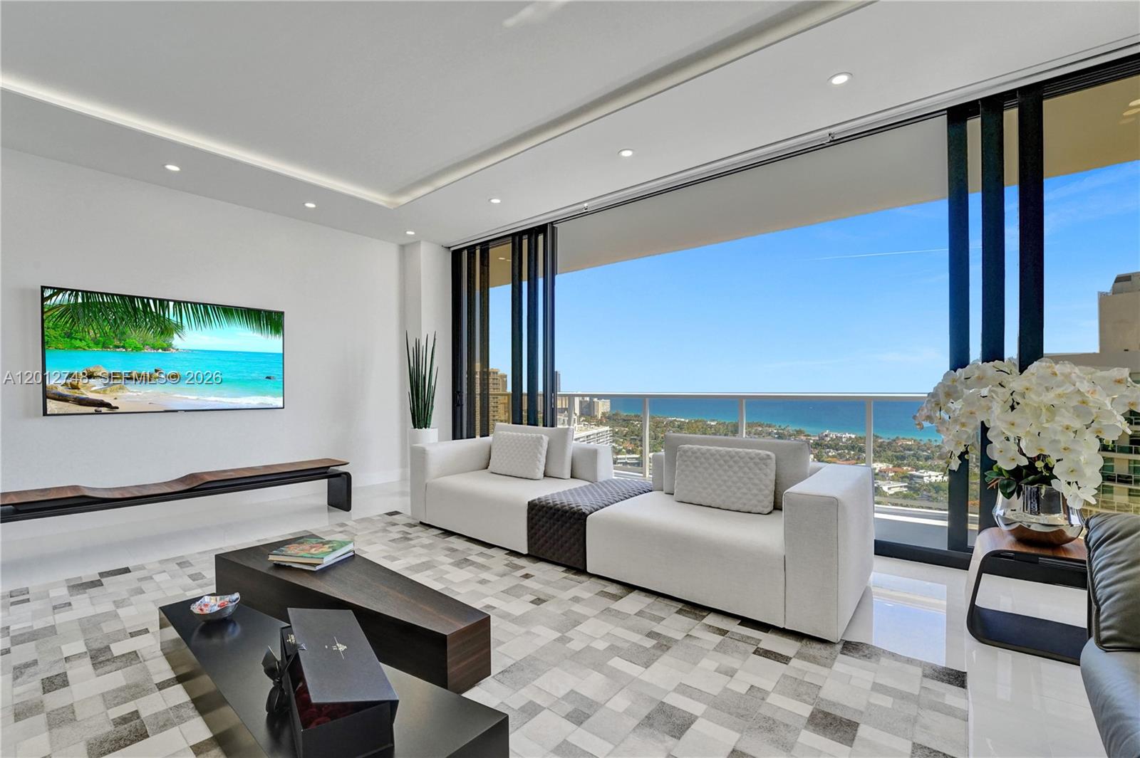 image Hamptons West37