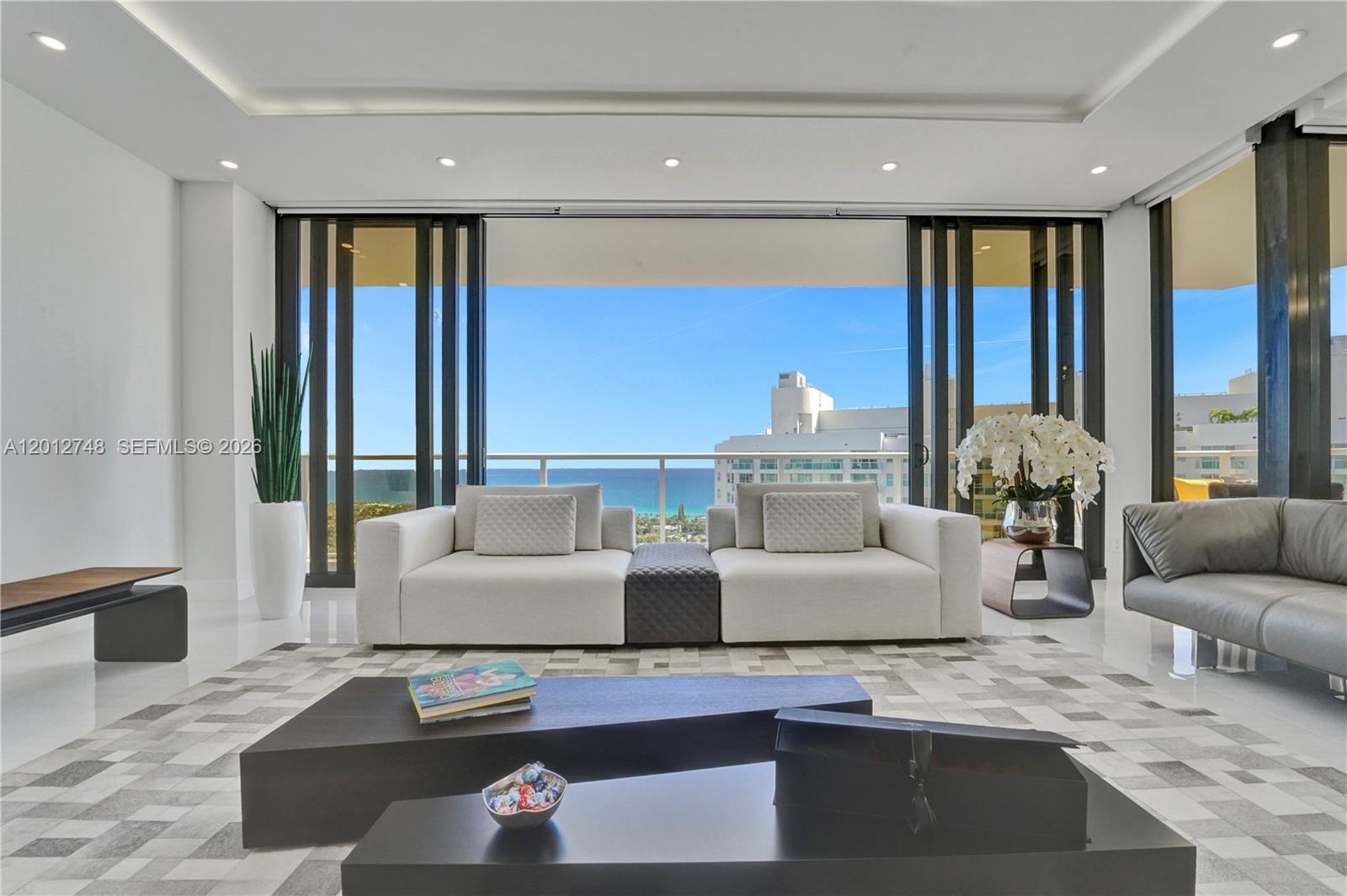 image Hamptons West42