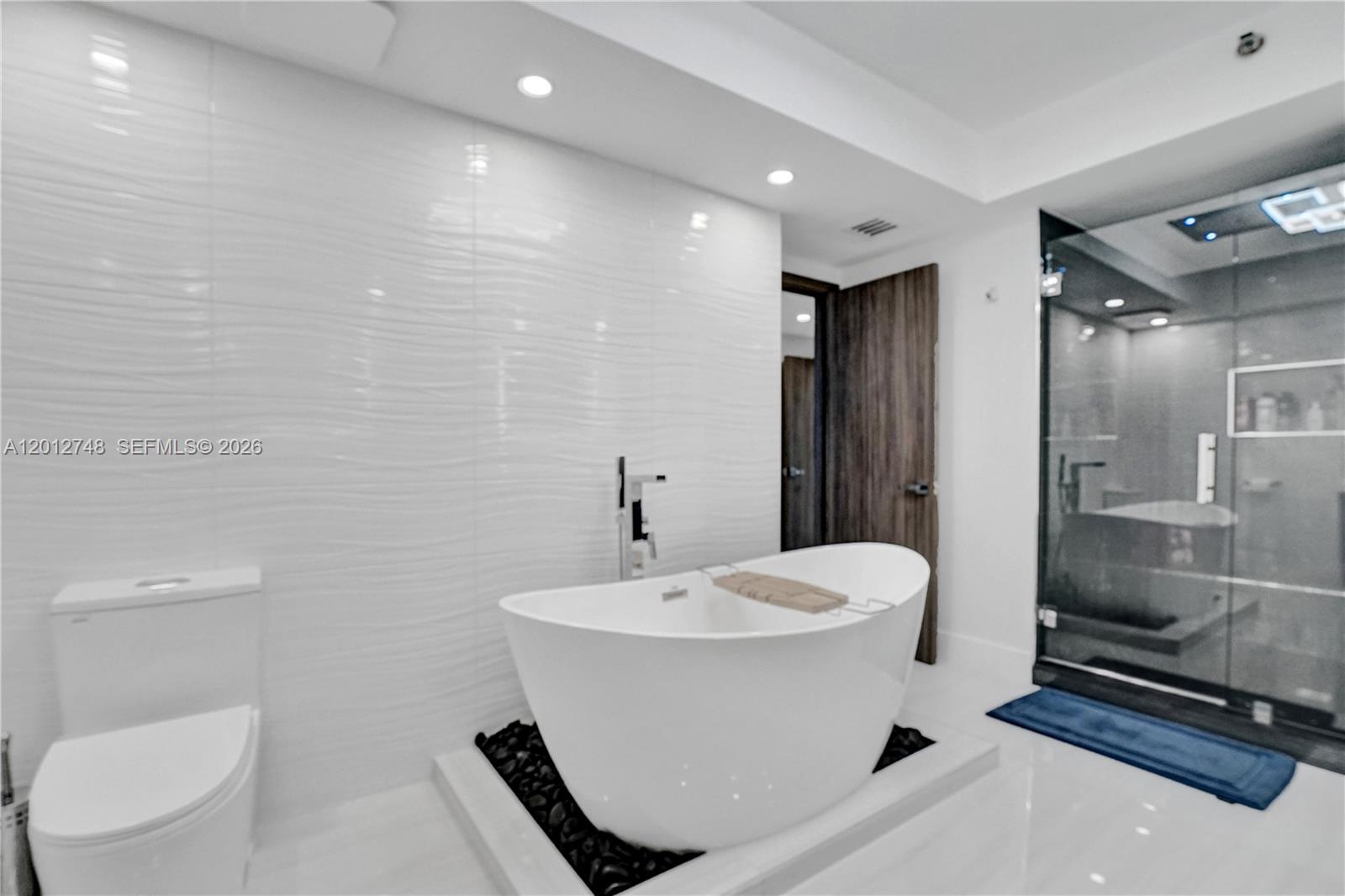 image Hamptons West49
