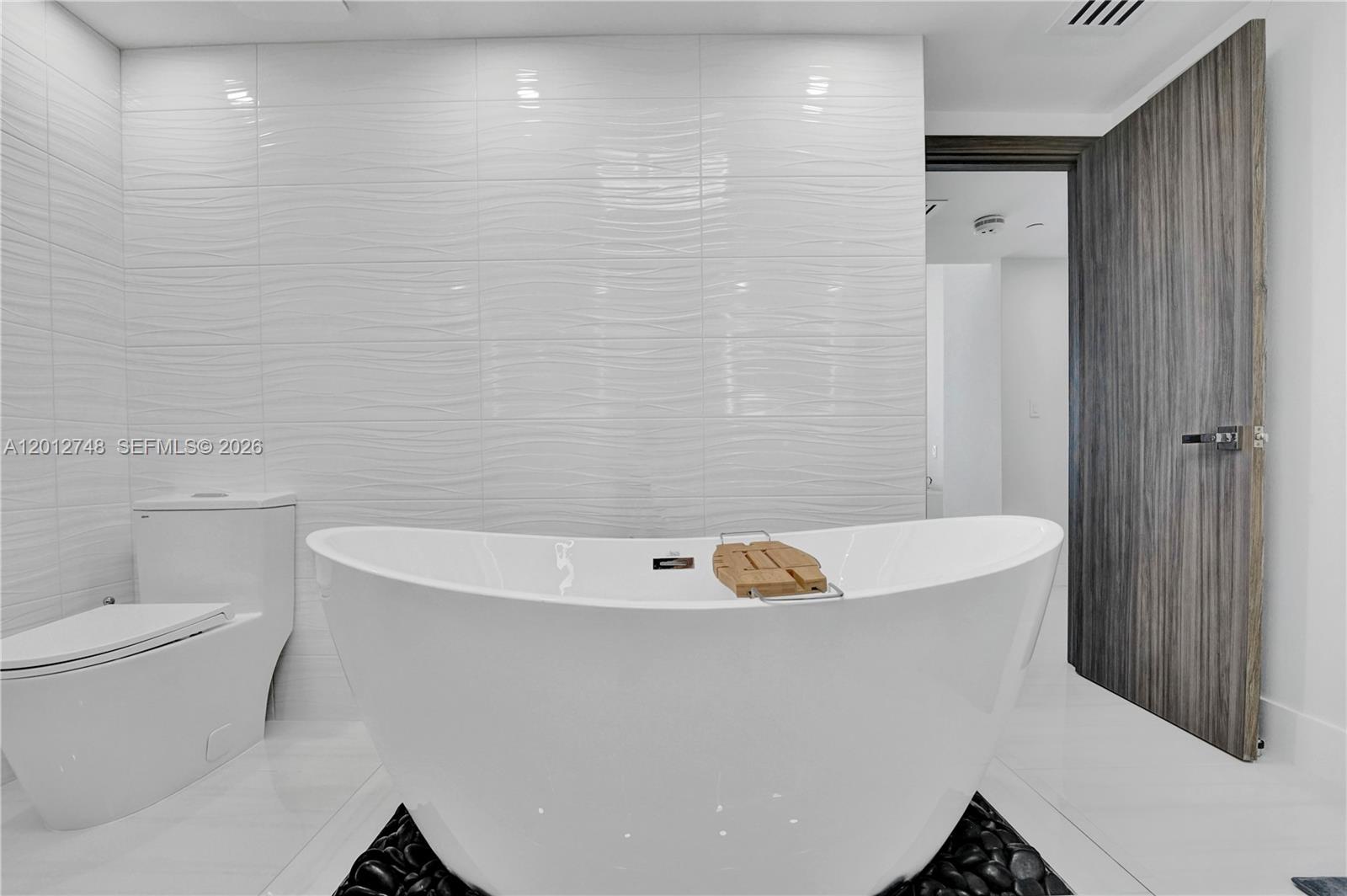 image Hamptons West50
