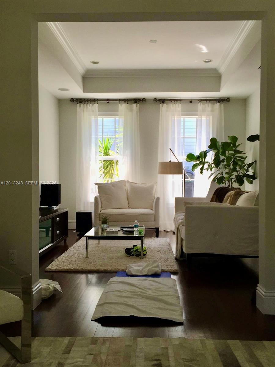 5000 SW 73rd Ter Miami, FL 33143