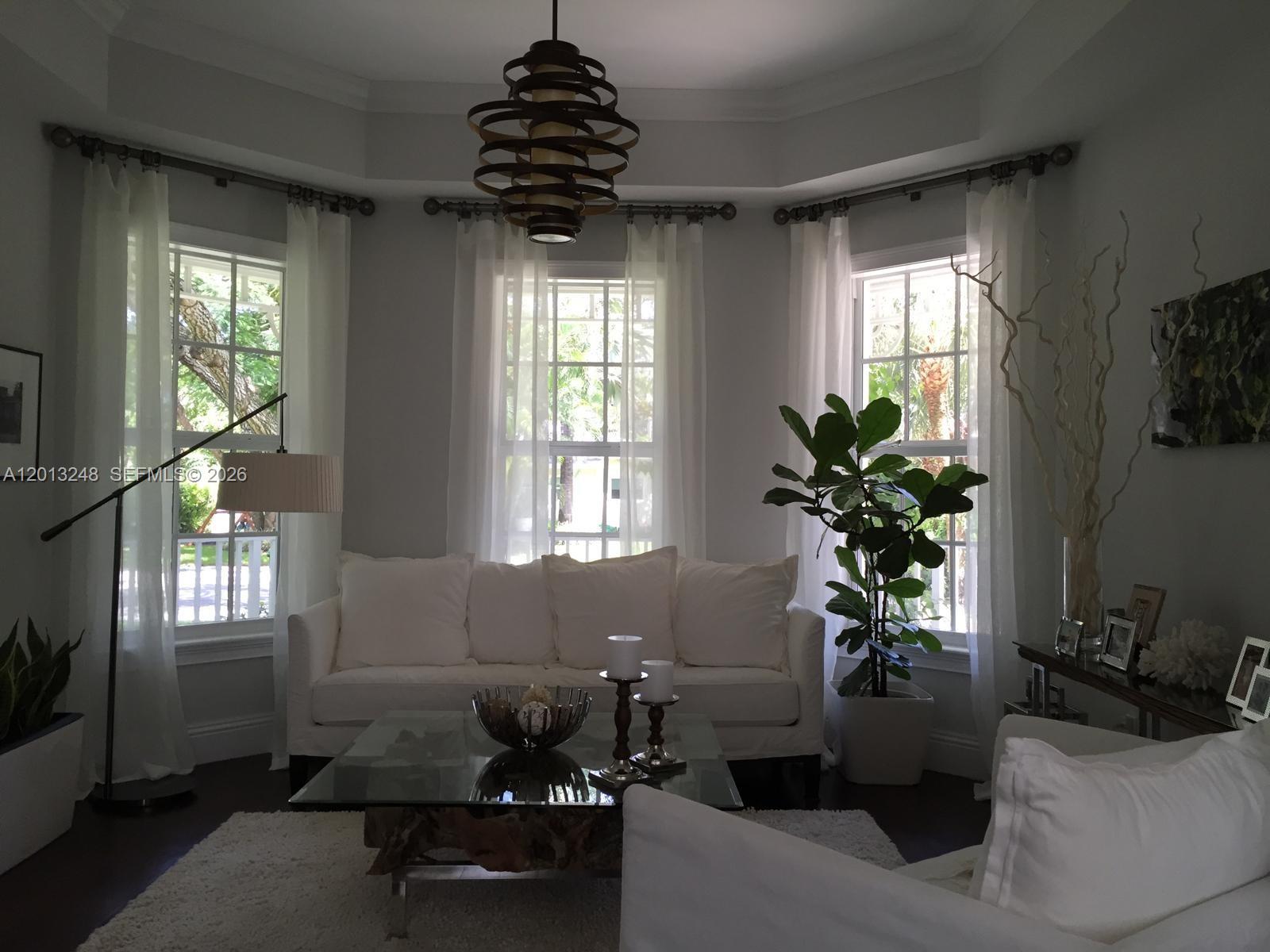 5000 SW 73rd Ter Miami, FL 33143