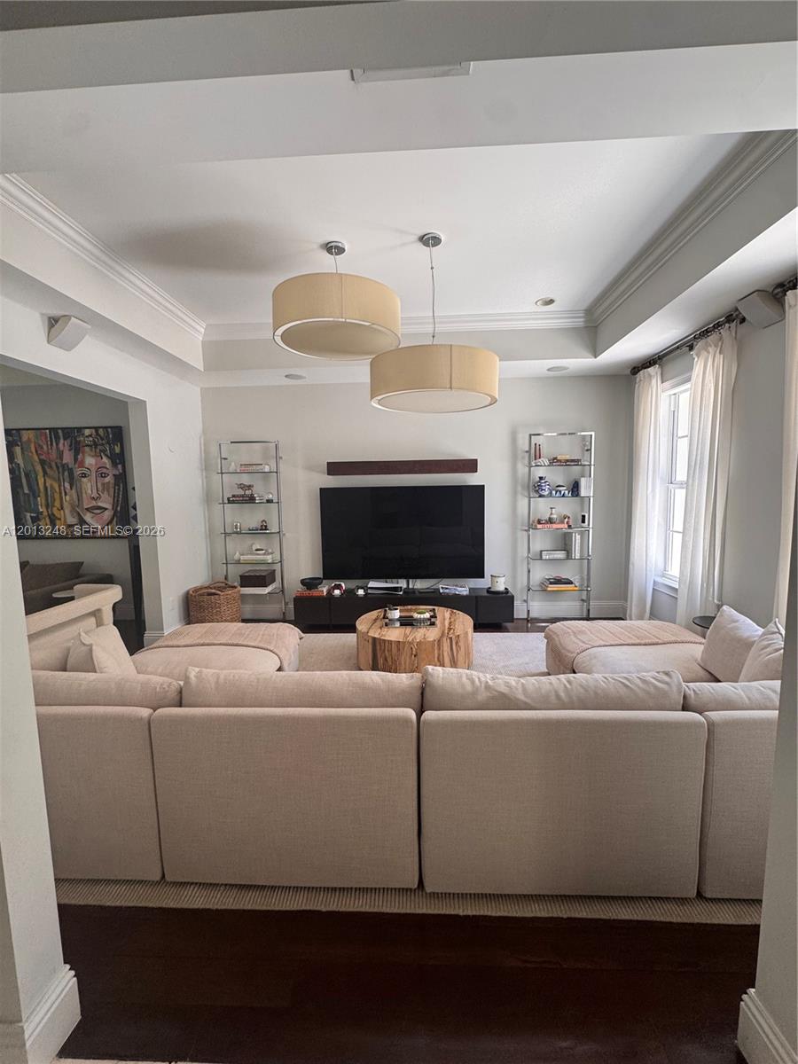 5000 SW 73rd Ter Miami, FL 33143